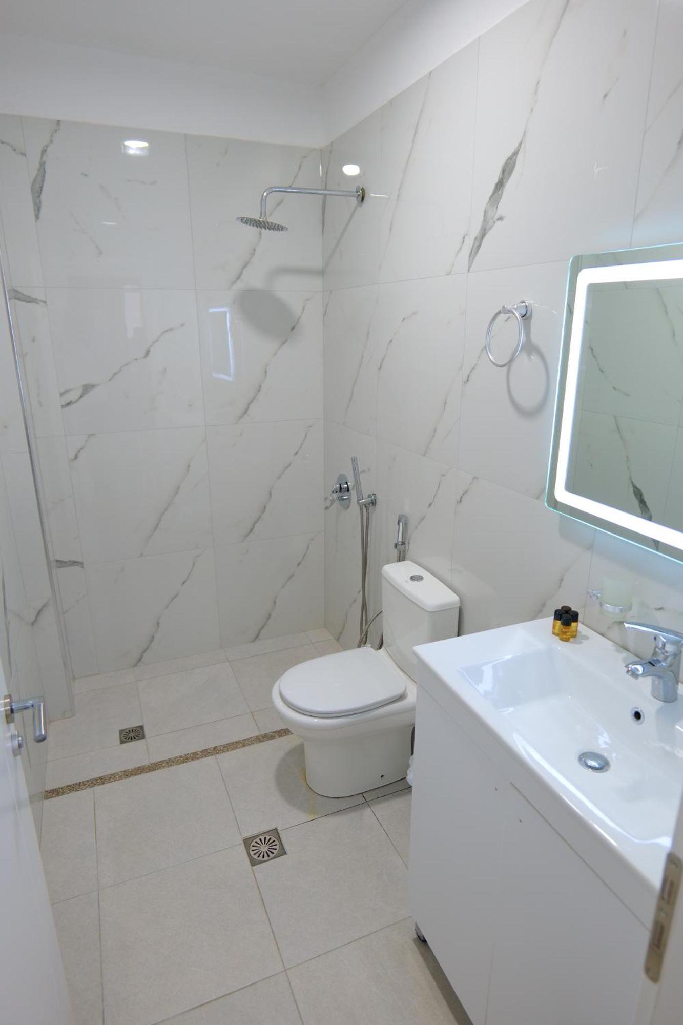 Hotel Vathi Ksamil Extérieur photo