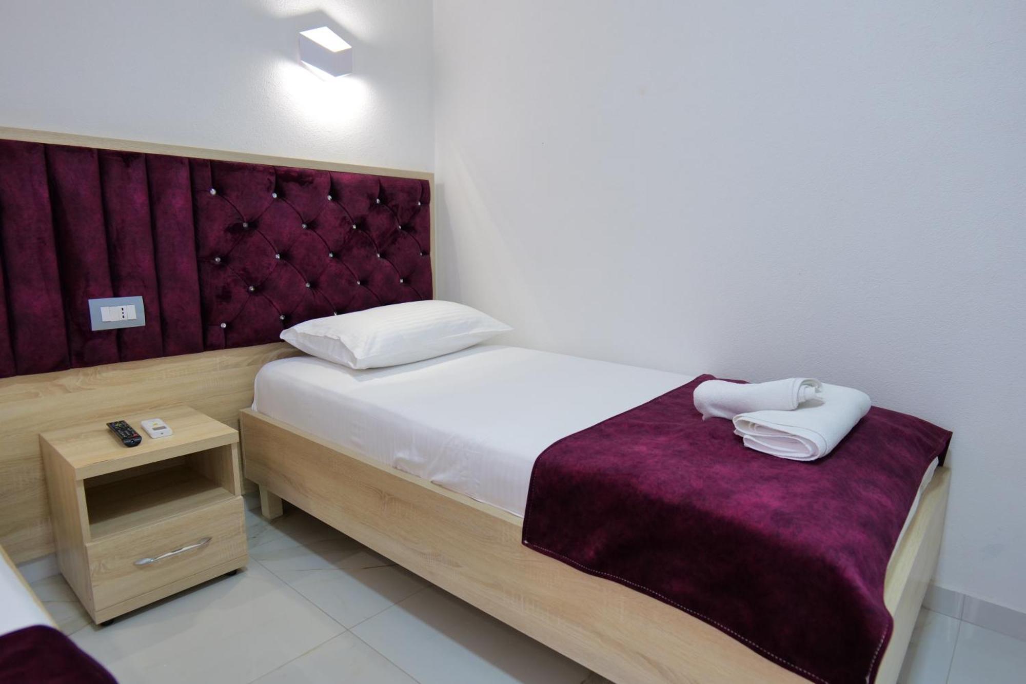 Hotel Vathi Ksamil Extérieur photo