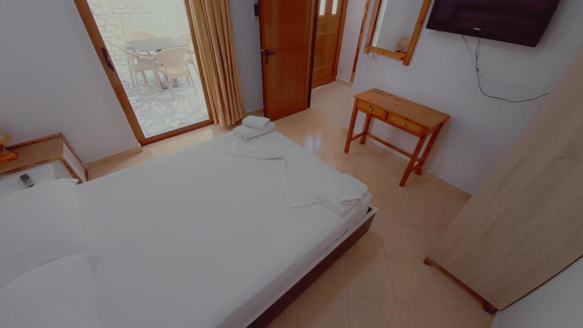 Hotel Vathi Ksamil Extérieur photo