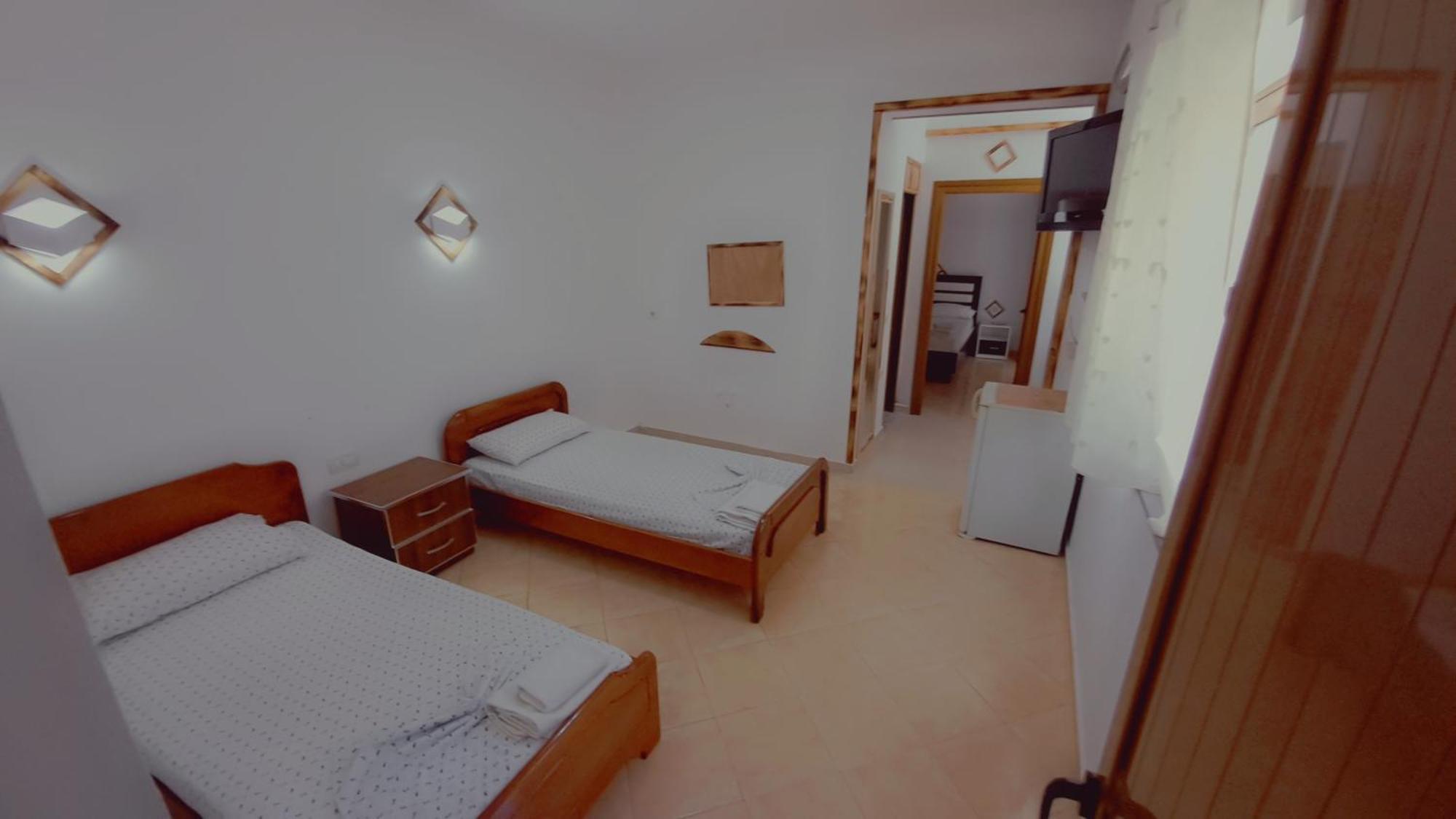 Hotel Vathi Ksamil Extérieur photo